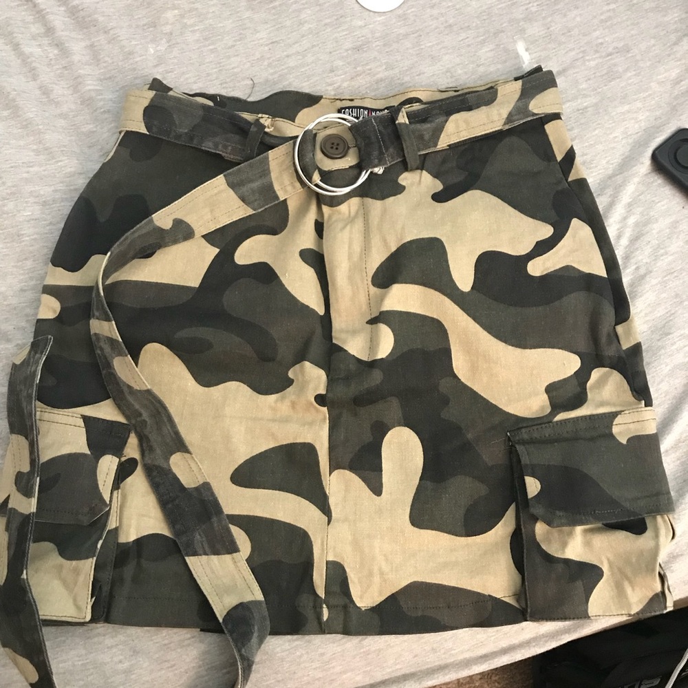 Fashionova camo skirt